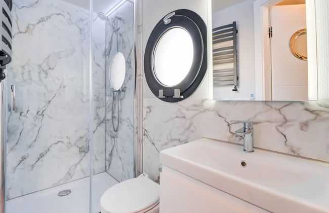 Beautiful Houseboat in Marina of Volendam - Foto 20