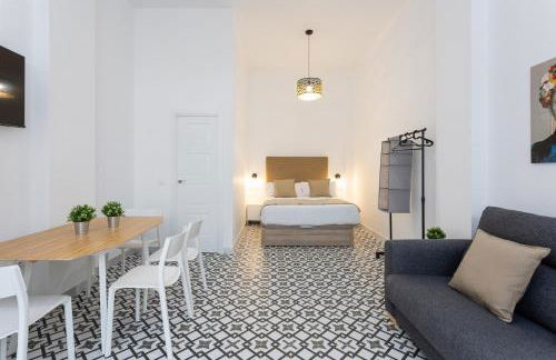 Holidays2Malaga Picasuss Loft New Built Close Huelin Beach and Promenade - Foto 9