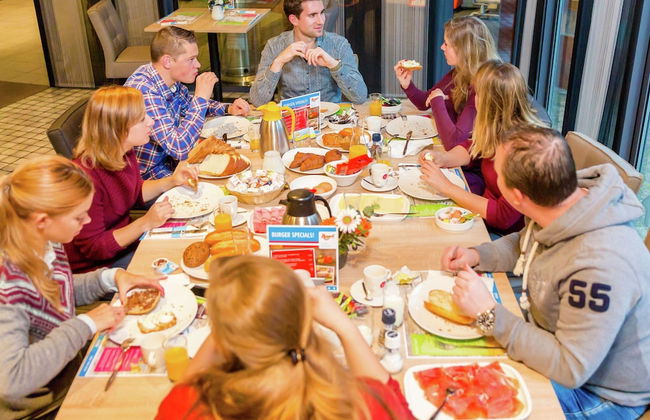 Cozy Woodland Getaway - Photo 19