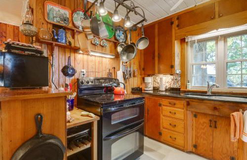 Swim Dock and Views Lakefront Afton Vacation Rental - Foto 9