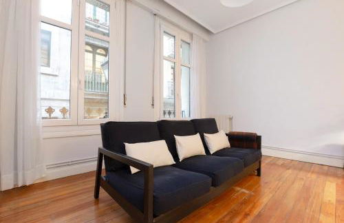 Amplio Apartamento en Casco Viejo - Corazón de Bilbao - Foto 24