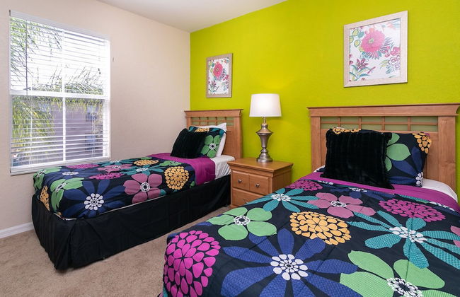 The Regal Hideaway - Photo 3