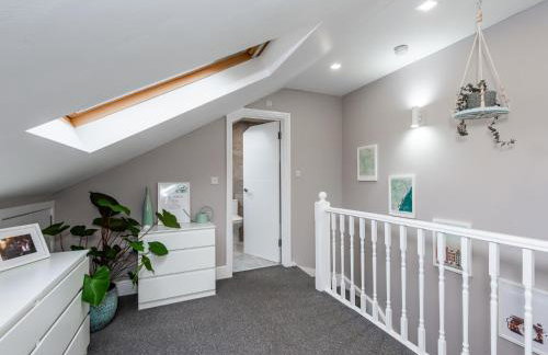 Amazing Lovely 1BDR Apartment, South London - Photo 15