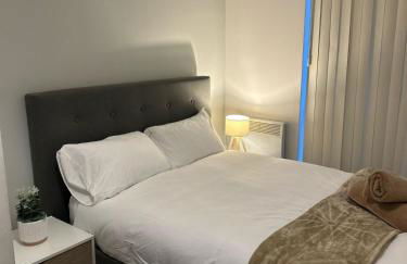 Spacious Central Manchester Apartment - Next To AO Arena & Picadilly Station - Local Attractions - Free Parking - Foto 11