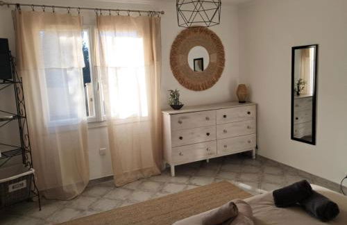 La maison de Manon, 4-5personnes, 75m2, centre village avec piscine privée - Foto 8