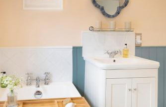 Enchanting Harbourside Cottage with Panoramic Views - Foto 28