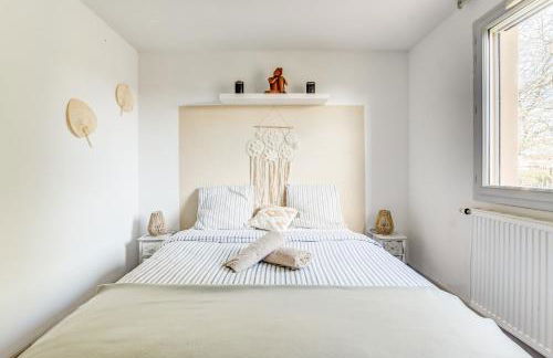 Villa St Simon - 11 couchages, piscine, parking, parfait entre famille, amis ou pros - Foto 3