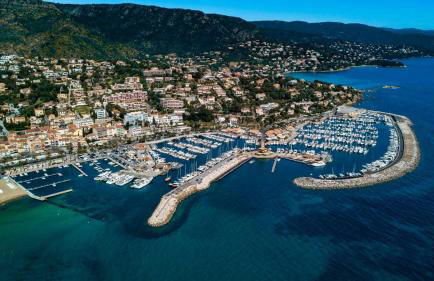 T2 rue piétonne Le Lavandou climatisé - Foto 10