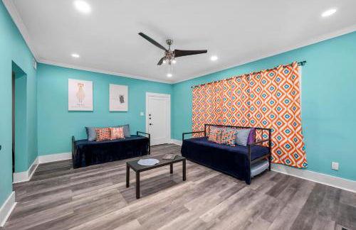 Quirky & Chic 3BR in Montrose - Perfect for Families & Groups - Foto 3