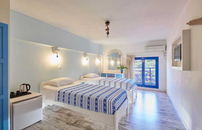 Kerame Studios - Photo 20