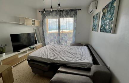 Primera línea de playa y Gibraltar a 5 minutos - Foto 8