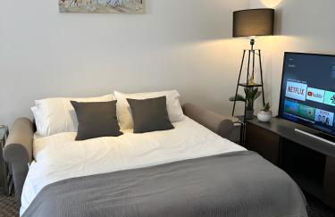 Amo Mews House - Central, Private Patio & Free Parking - Foto 7