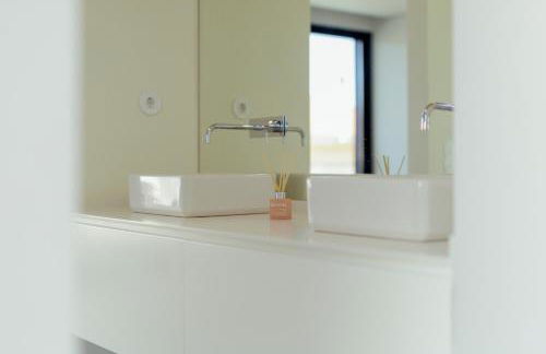 SereneScape Villa - Fernão Ferro - Foto 24