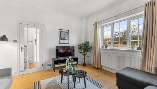 Perfect Booking 4 Bed Home in Cheltenham - Foto 1