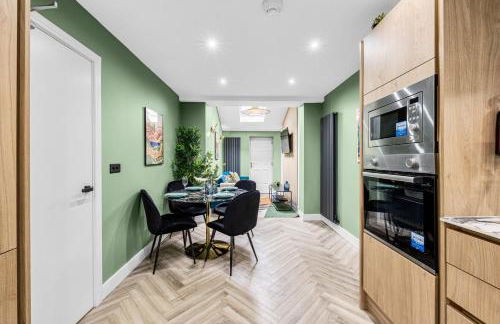 Amazonian Luxury Family Home MCR City Centre Etihad Free Parking - Foto 19