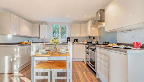 2 Bed in Llwyncelyn 94044 - Foto 2, Other