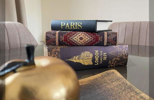 Favelas Luxury Apartments - Photo 10