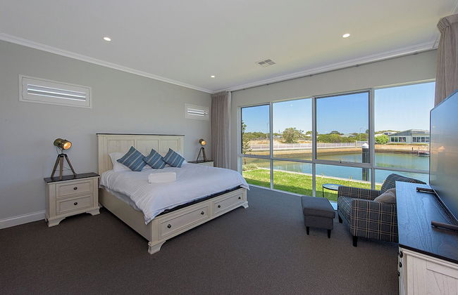 A Waterside Paradise - Foto 4