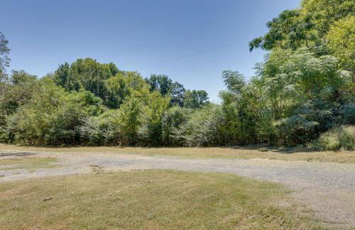 2 Mi to Lake Guntersville Peaceful Camper Home - Foto 21