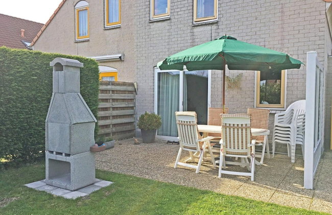 Bungalow in Breskens Near the Beach - Photo 15