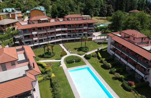 Monolago pool & view - Photo 28