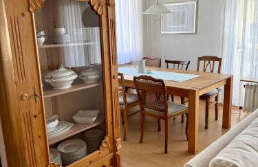 Lichtdurchflutete große Wohnung - Foto 2