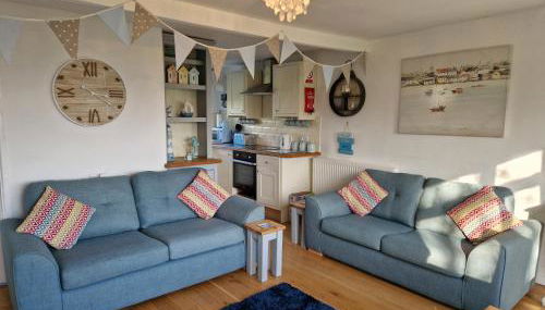 Dartmouth Caldon Holiday Chalet Sleeps 4 wifi elec inc Pets welcome - Foto 3