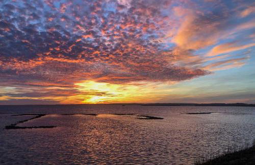 Chincoteague House with Enclosed Porch and Deck - Foto 33