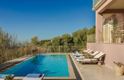 Nikolas by Vintage Travel - Photo 34