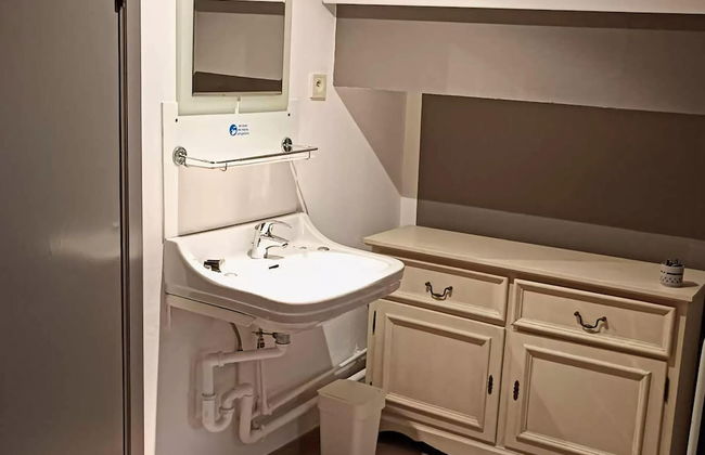 Pretty House in the Ardennes With Swimming Pool & Games Room - Photo 18