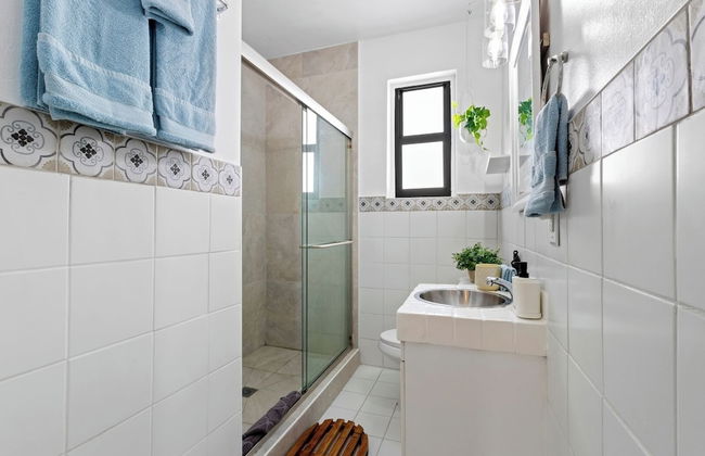 Design District 2BR Home, Near Miami Beach - Photo 16