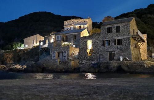 Waterfront Authentic Corsican house - Foto 22