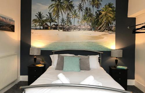 Bright Spacious 3-bed With Office & Patio, Preston - Foto 78