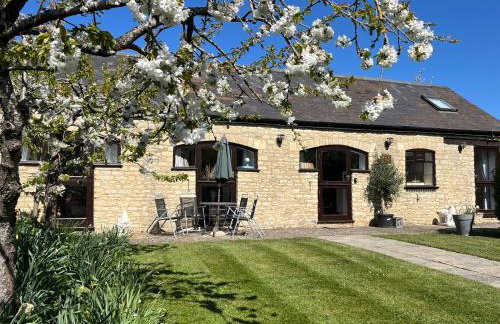 Stable Cottage, Oxfordshire - Photo 30