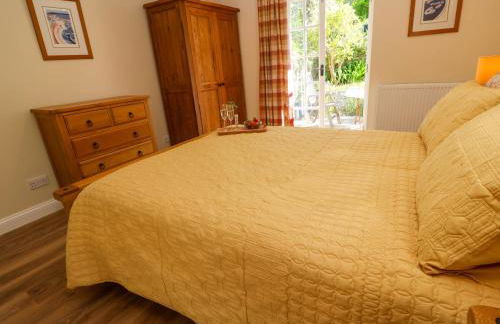 Little Acorns - Photo 20