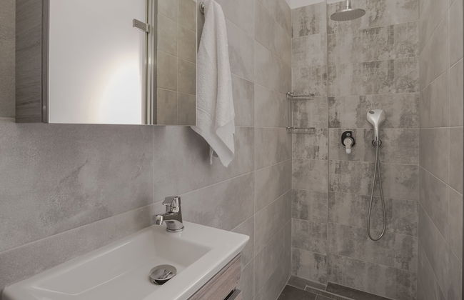 Queen Bee Residence - Photo 55