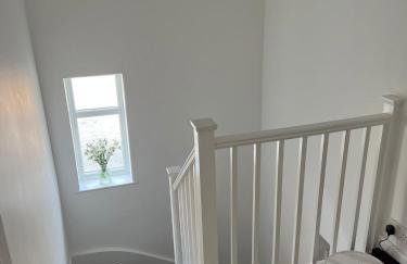 Luxury West London 3BR House, Cul De Sac - Foto 22