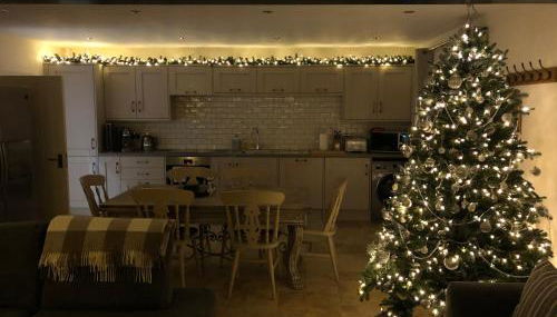 Camerton Inn Cottage - Photo 3