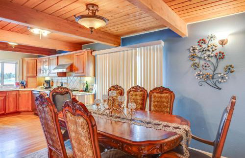 Lakefront Home with Fire Pit, Dock in Kent! - Foto 14