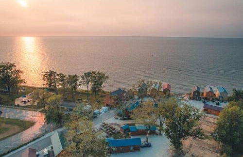 Charming Lakeview Cabin Near Geneva-On-The-Lake! - Foto 33