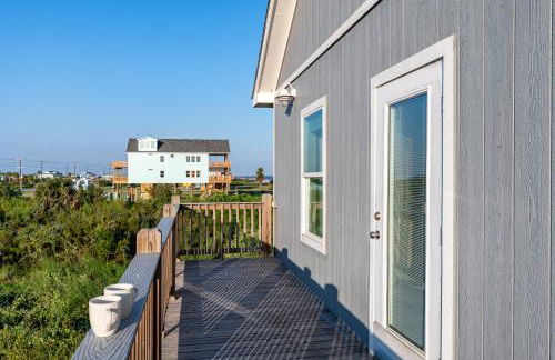 Beachfront 4BR - Tiki Bar, Yard Games, Pet-Friendly - Foto 78