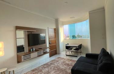 Apartamento amplo e bem localizado - Foto 1