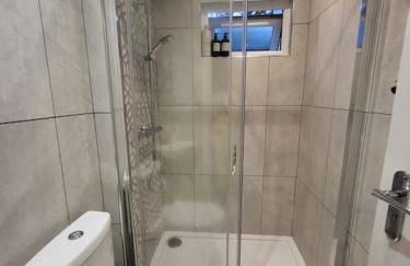 Cosy Four Bedroom Home - Foto 7