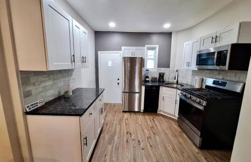 Bi-Level 3 BR plus Finished Basement that Sleeps 12 - Foto 10