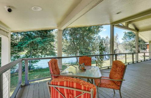Waterfront Shady Cove Home with Fishing Deck! - Foto 32