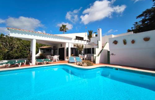 Villa Exclusiva, Piscina Privada y Vistas al Mar - Photo 1