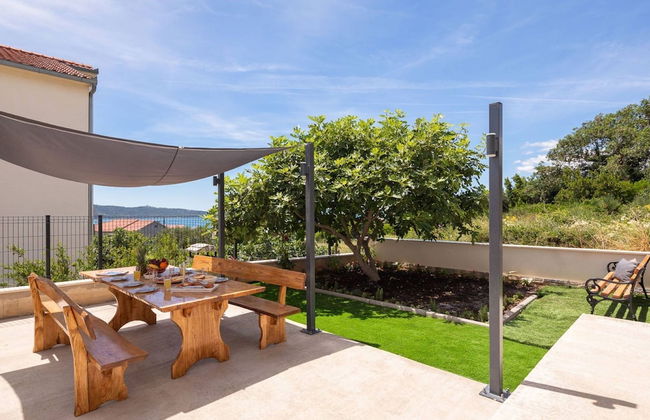 Contemporary Apartment With Terrace and Spacious Garden - Foto 15