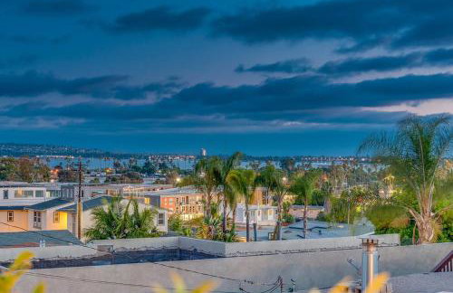 Comfy Bay Park Cottage close to Everything! - Foto 16