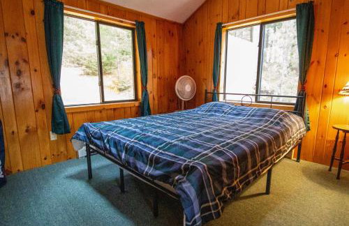 Lakefront Home with Seasonal Dock in Limerick! - Foto 17