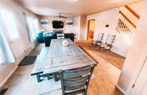 Hot Tub, King Beds, Pet Friendly Close to I25 - Foto 14